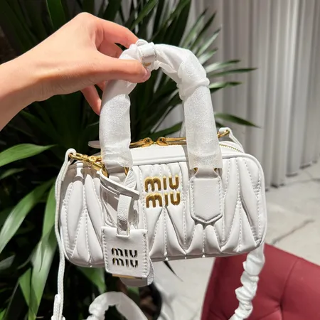 ミュウミュウ キーケース