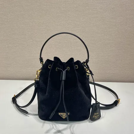 プラダ キーケース