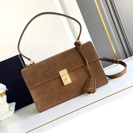 プラダ キーケース