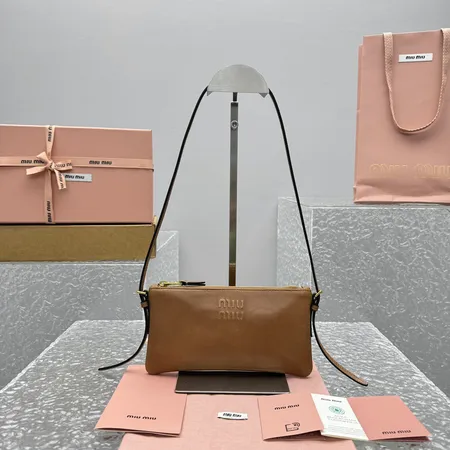 ミュウミュウ キーケース