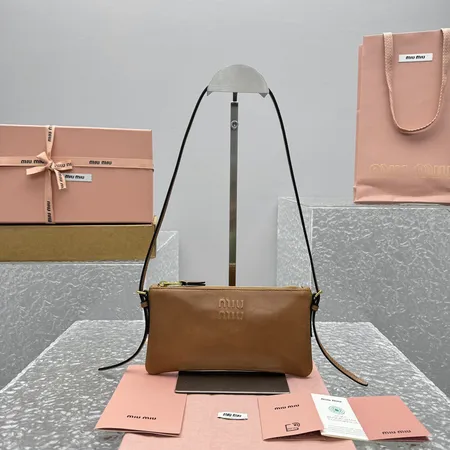 ミュウミュウ キーケース