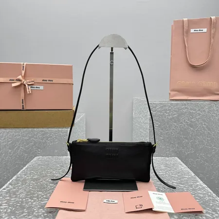 ミュウミュウ キーケース