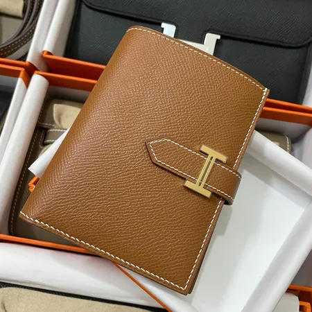 エルメス 折り財布