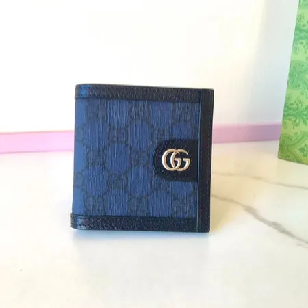 グッチ 折り財布