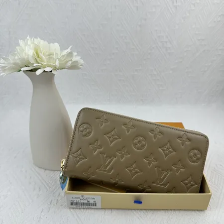 ルイヴィトン 名刺入れ