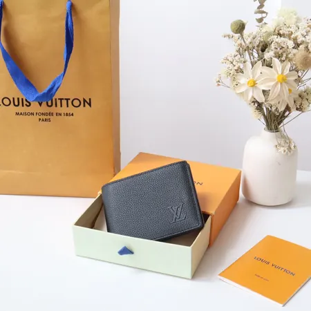 ルイヴィトン 折り財布