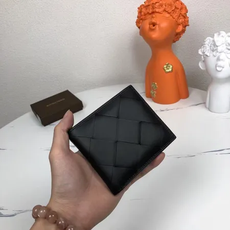 ボッテガ ヴェネタ 折り財布