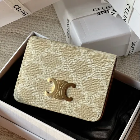 セリーヌ 折り財布