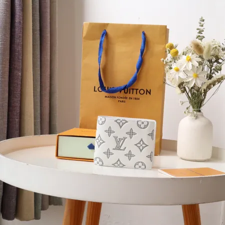 ルイヴィトン 折り財布