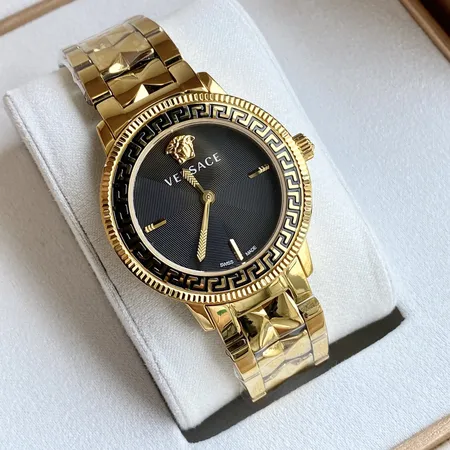 ヴェルサーチ 腕時計