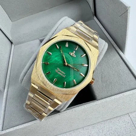 ヴィヴィアン・ウエストウッド 腕時計