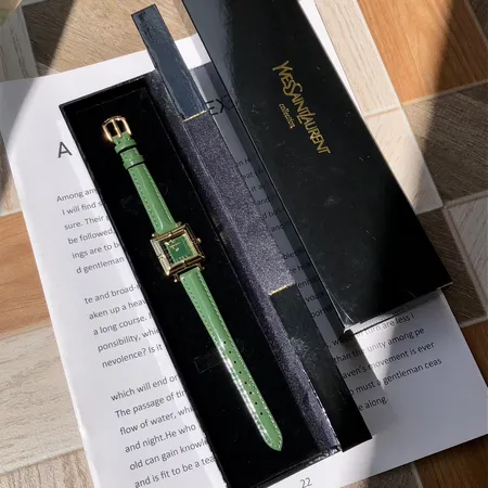 イブサンローラン 腕時計