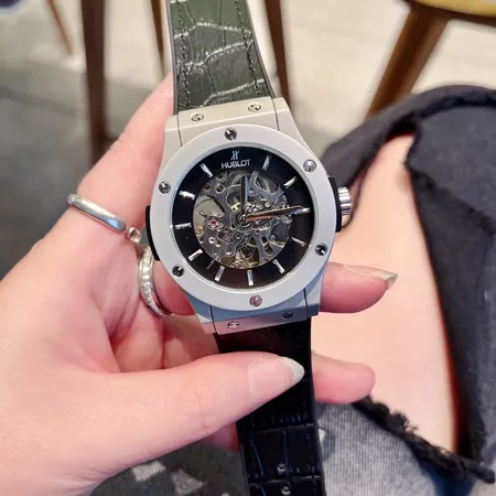 ルイヴィトン 腕時計