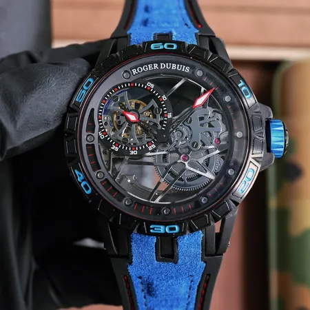 ロジェ・デュブイ 腕時計