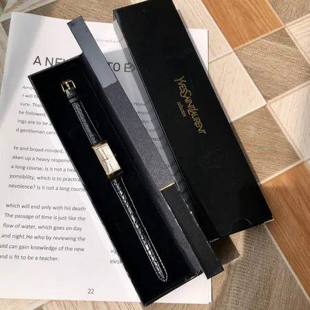 イブサンローラン 腕時計