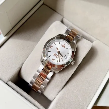 ヴィヴィアン・ウエストウッド 腕時計