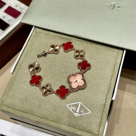 ヴァン クリーフ＆アーペル 腕時計