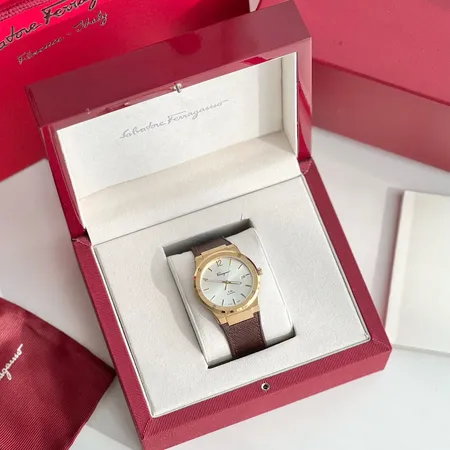 フェラガモ 腕時計