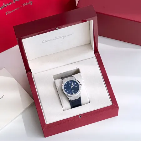 フェラガモ 腕時計