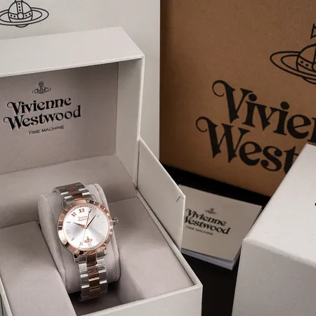 ヴィヴィアン・ウエストウッド 腕時計