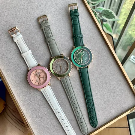 スワロフスキー 腕時計