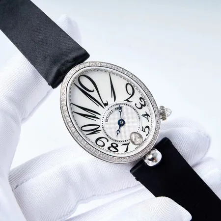 ロジェ・デュブイ 腕時計