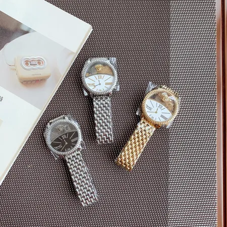 ヴェルサーチ 腕時計