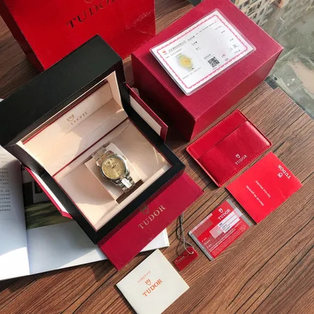 チューダー 腕時計