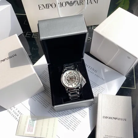 アルマーニ 腕時計