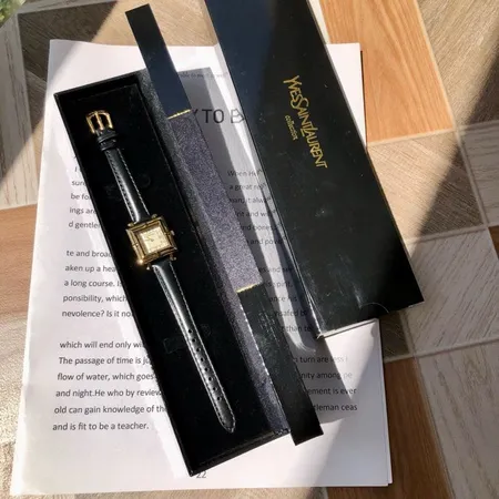 イブサンローラン 腕時計