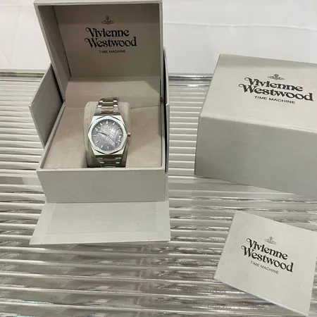 ヴィヴィアン・ウエストウッド 腕時計