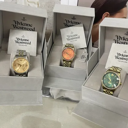ヴィヴィアン・ウエストウッド 腕時計