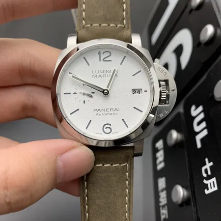 オフィチーネ パネライ 腕時計