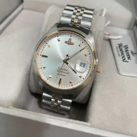 ヴィヴィアン・ウエストウッド 腕時計