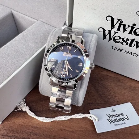 ヴィヴィアン・ウエストウッド 腕時計
