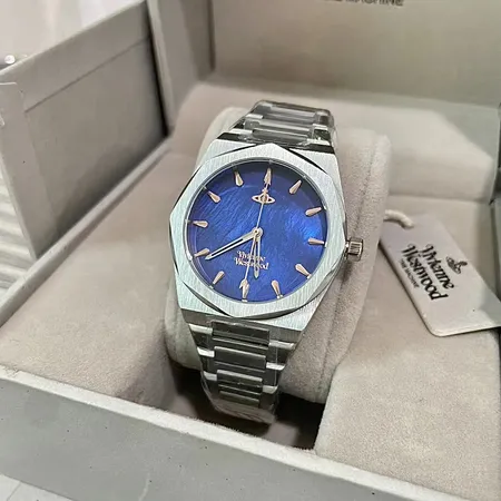 ヴィヴィアン・ウエストウッド 腕時計