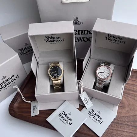 ヴィヴィアン・ウエストウッド 腕時計