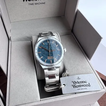 ヴィヴィアン・ウエストウッド 腕時計