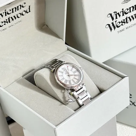 ヴィヴィアン・ウエストウッド 腕時計