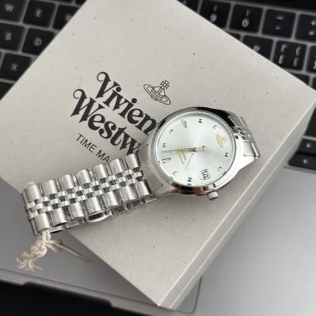 ヴィヴィアン・ウエストウッド 腕時計