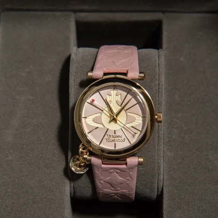 ヴィヴィアン・ウエストウッド 腕時計