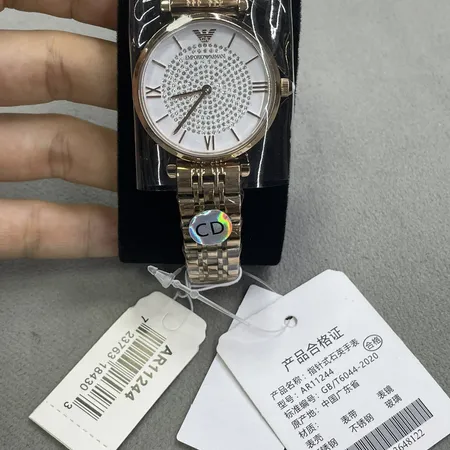 アルマーニ 腕時計