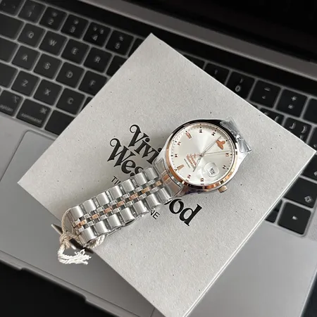 ヴィヴィアン・ウエストウッド 腕時計