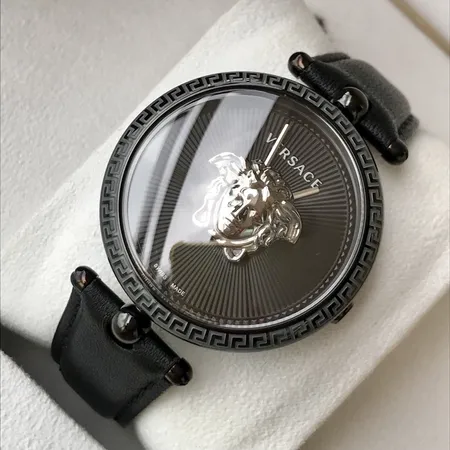 ヴェルサーチ 腕時計