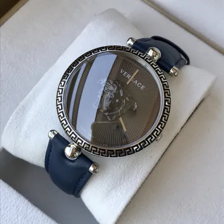 ヴェルサーチ 腕時計