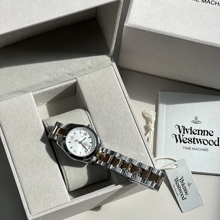 ヴィヴィアン・ウエストウッド 腕時計