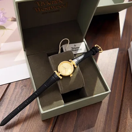 ヴィヴィアン・ウエストウッド 腕時計