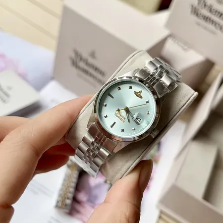 ヴィヴィアン・ウエストウッド 腕時計