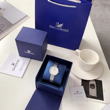 スワロフスキー 腕時計
