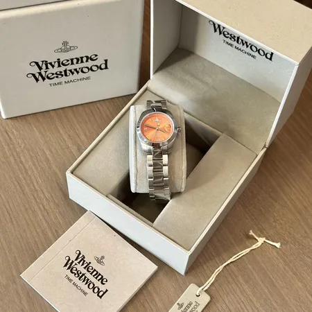 ヴィヴィアン・ウエストウッド 腕時計